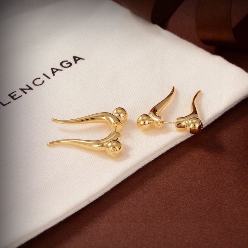 Ba1en*iaga earrings